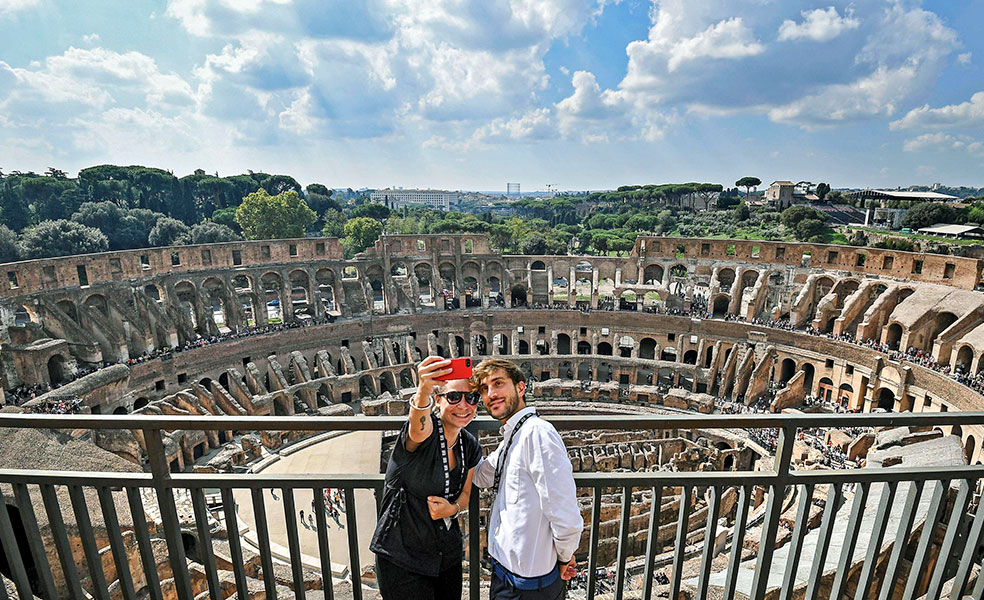 οι-πληβείοι-θα-ανεβάσουν-τον-τουρισμό-2212252