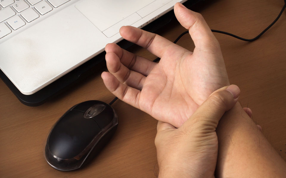 ενδοσκοπική-διάνοιξη-καρπιαίου-σωλή-2214192