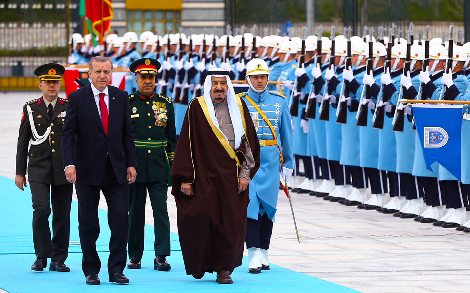 σε-ανοιχτή-αντιπαράθεση-τουρκία-σαο-2215385