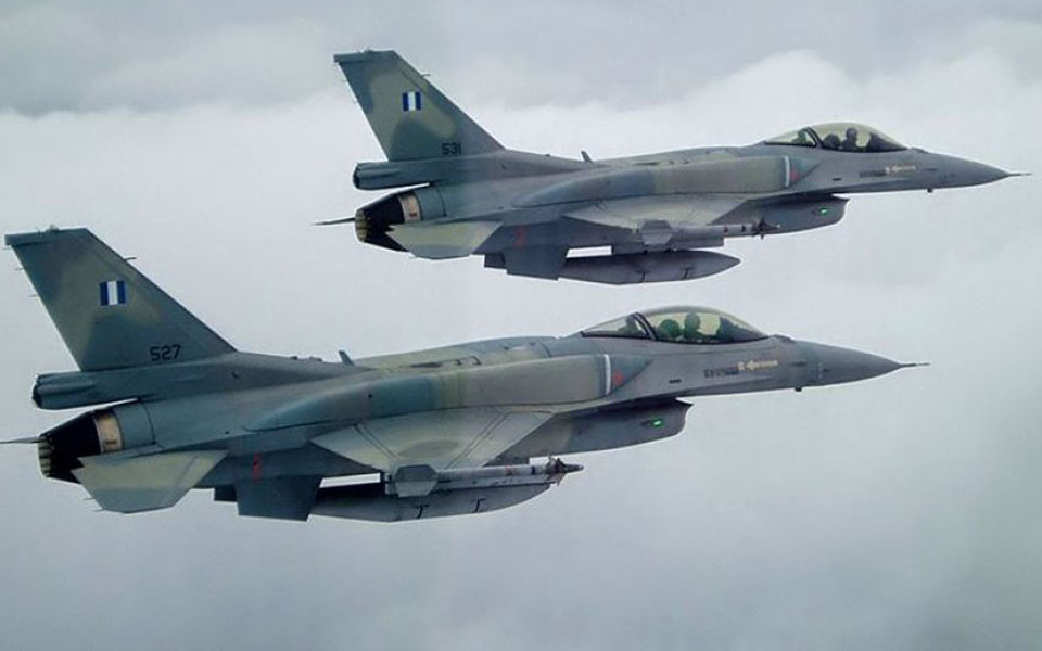 με-ελληνικά-f-16-ο-εορτασμός-για-την-ανεξα-2211746