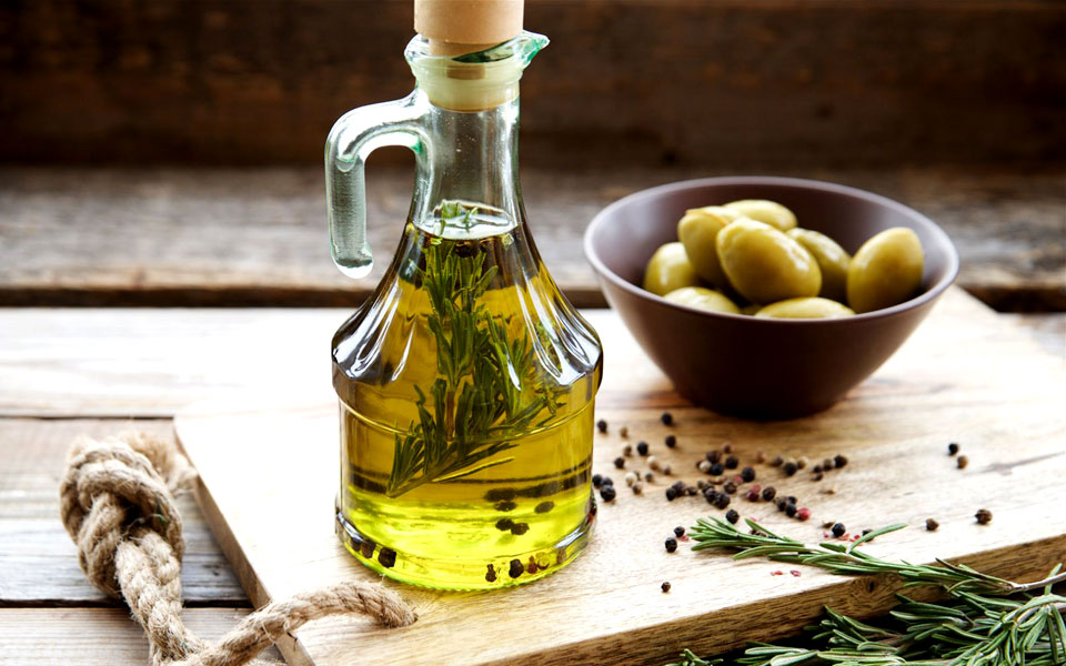 αρωματικά-ελαιόλαδα-2211796