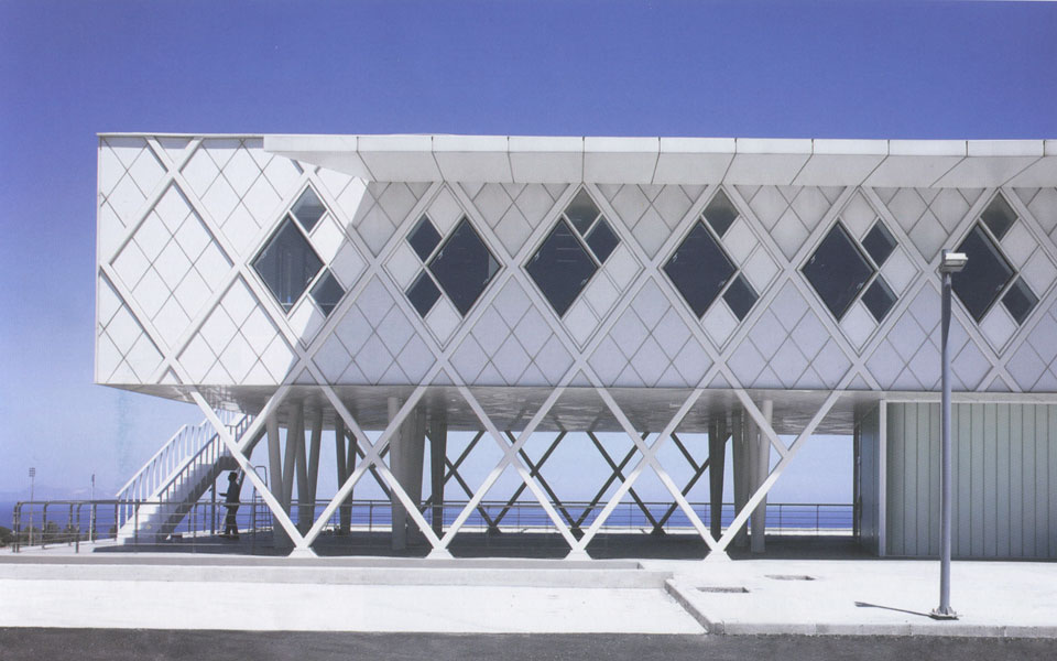 χτίζοντας-σε-καθεστώς-παρακμής-2215706