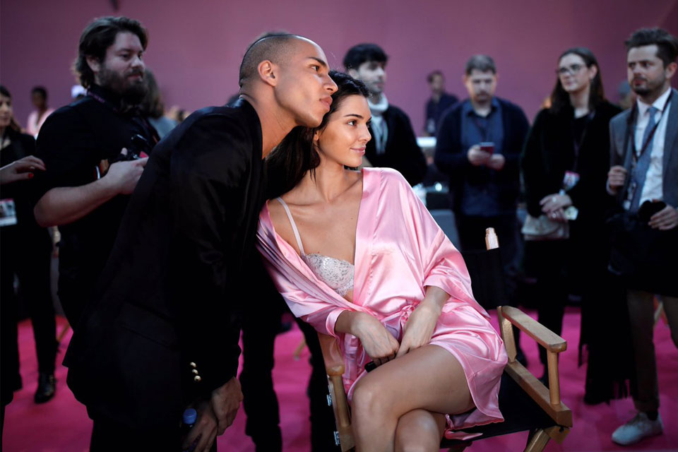 victorias-secret-x-balmain-πόσο-έτοιμες-είστε-για-το-πιο-κ-2213124