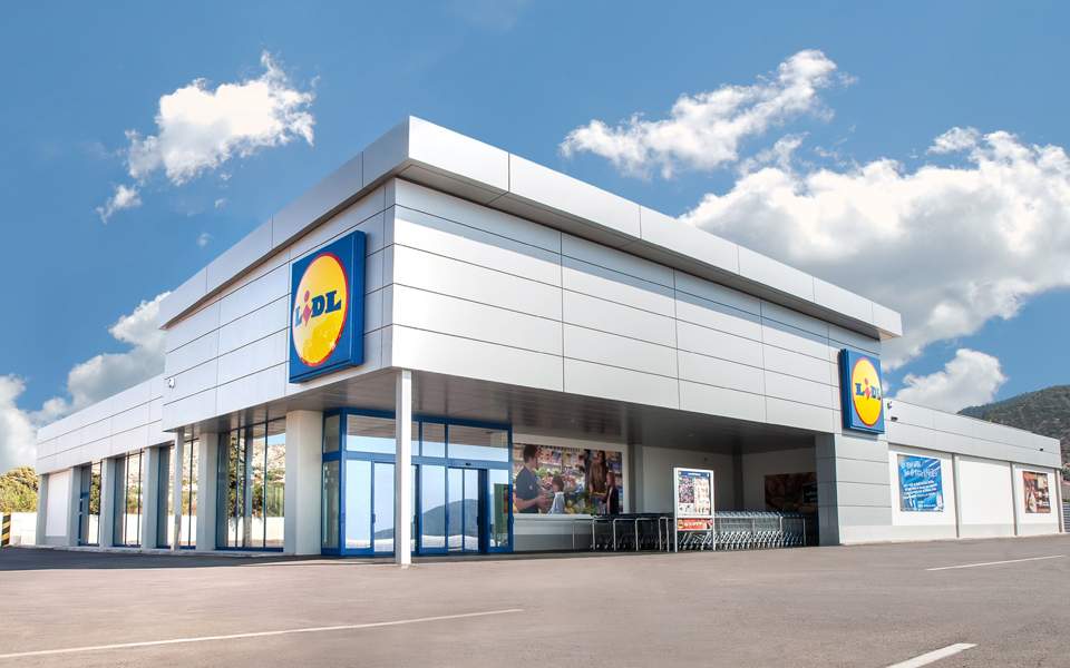 στη-lidl-είμαστε-όλες-και-όλοι-δίπλα-σας-2218534