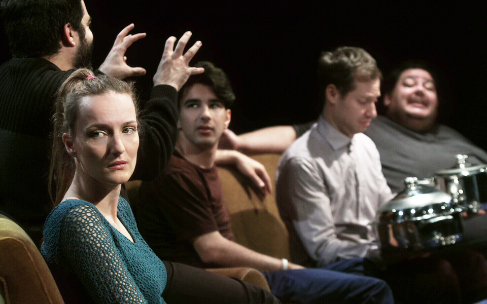 χαρτοπόλεμος-ένα-έργο-φίλων-που-έγι-2218759