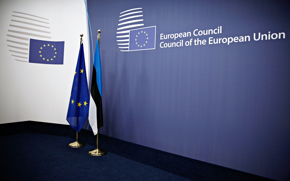 κίτρινη-κάρτα-από-κομισιόν-σε-έξι-κράτ-2219444