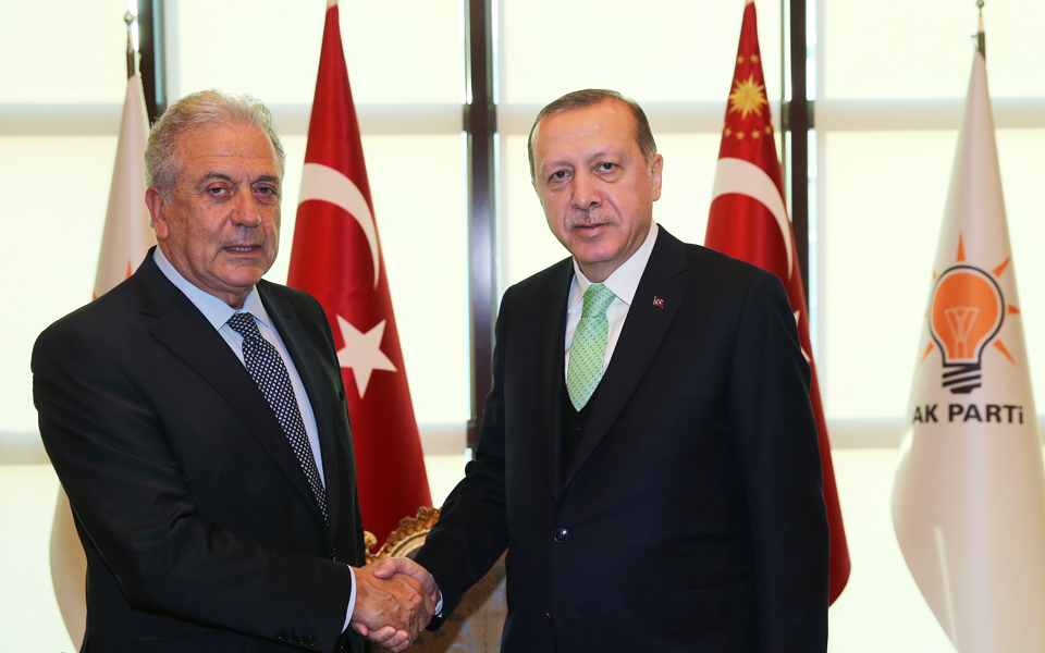 ο-αβραμόπουλος-με-τον-ερντογάν-για-το-π-2220233