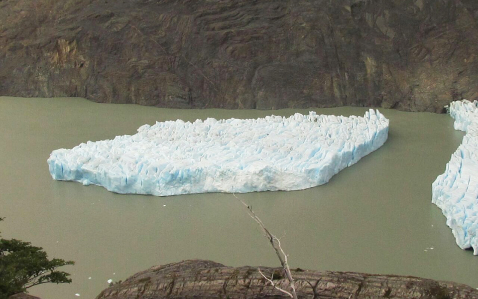 βουνό-πάγου-πλέει-στα-ανοικτά-της-χιλή-2220685