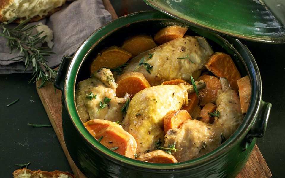 κοτόπουλο-με-γλυκοπατάτες-και-μουστά-2216954