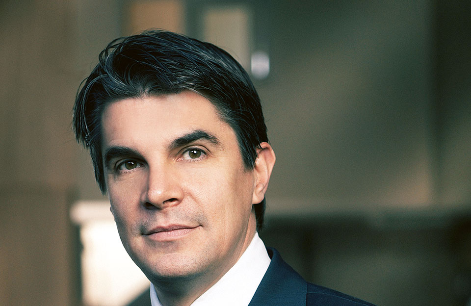 αλέξανδρος-αγγελόπουλος-διευθύνων-σ-2218947