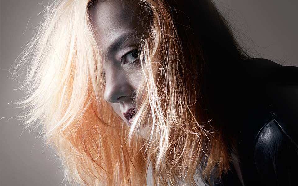 η-σκοτεινή-σαγήνη-της-λένας-κιτσοπούλ-2219546