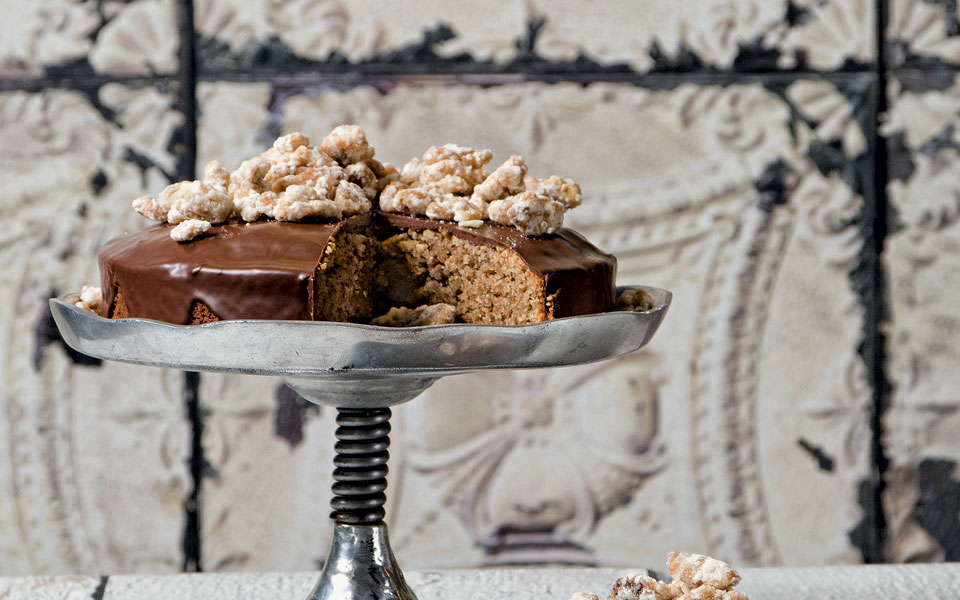 καρυδόπιτα-με-γλάσο-σοκολάτας-ελαιολ-2216789