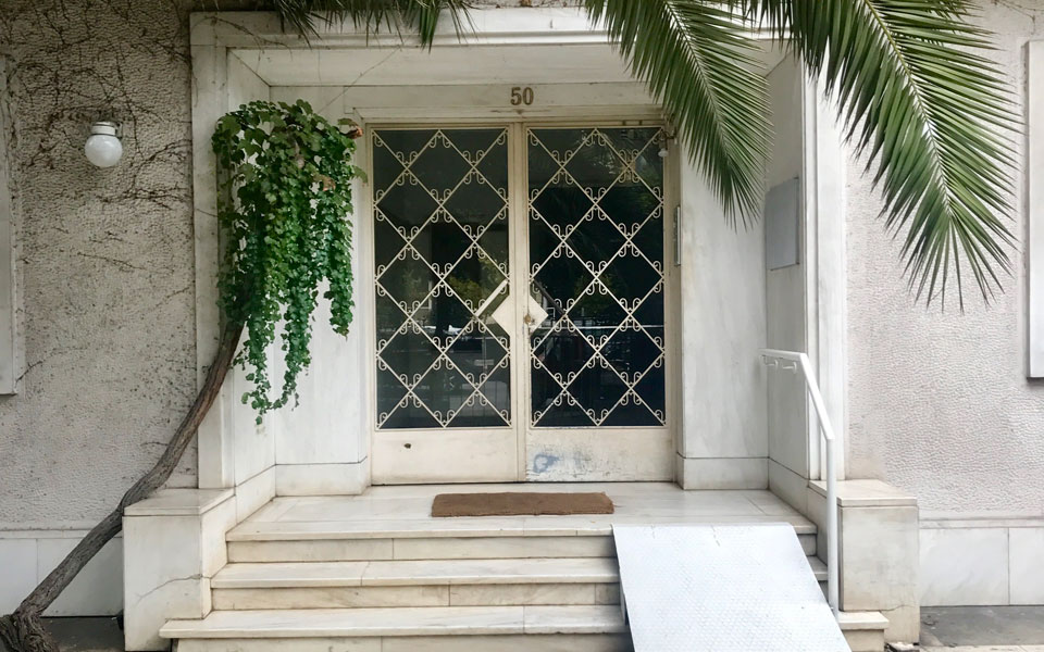 μισοφωτισμένες-μορφές-της-πόλης-ιωάν-2217124