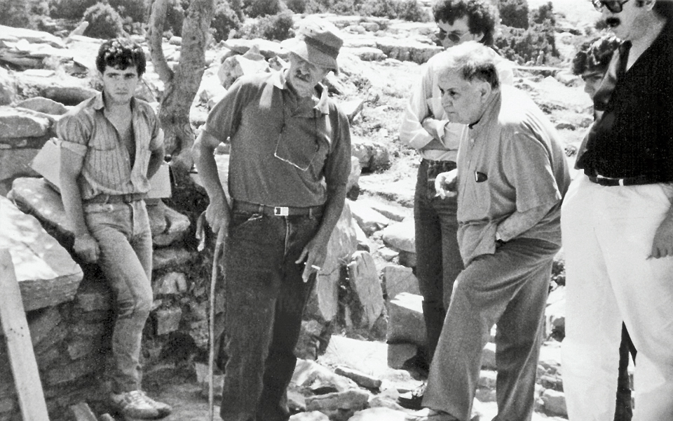 το-χρονικό-μιας-κοινής-ζωής-2220308