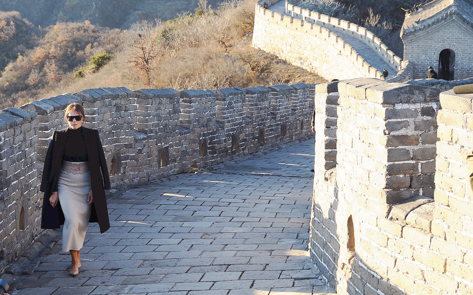 οι-αντιφατικές-δηλώσεις-έως-τη-χειρα-2217513