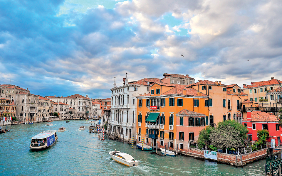 μία-ντάτσα-για-τα-δικά-μας-παιδιά-2219304