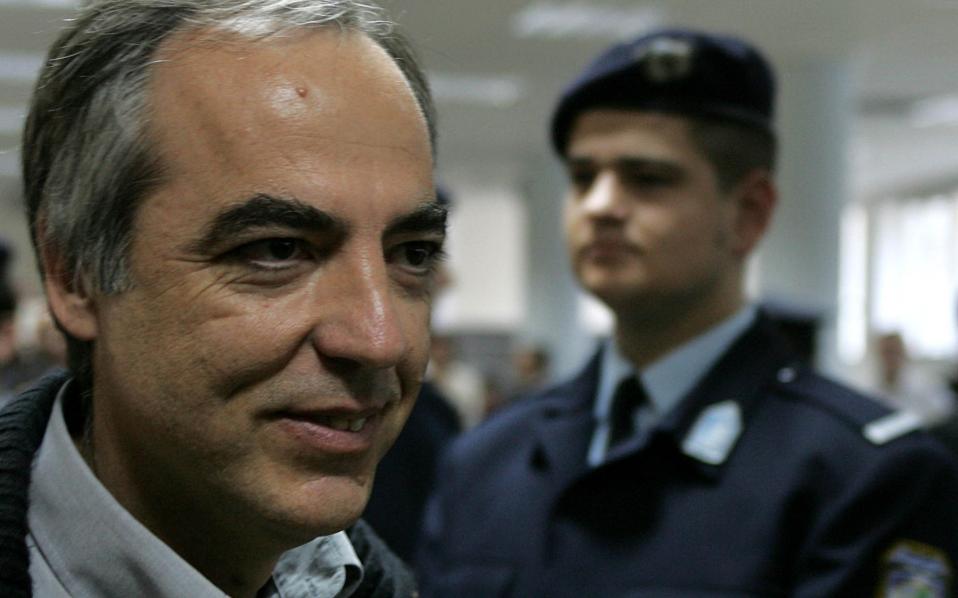 με-διήμερη-άδεια-βγαίνει-από-τον-κορυδ-2217014