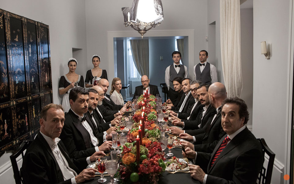 εκπαιδευμένοι-στο-κουκούλωμα-2216064