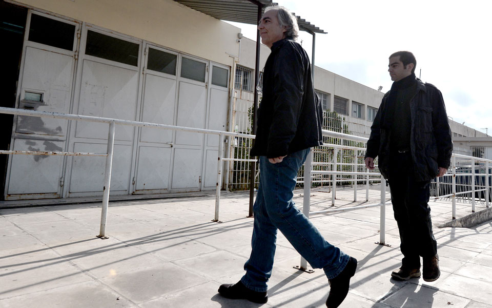 στις-φυλακές-κορυδαλλού-ο-δημήτρης-κο-2217596