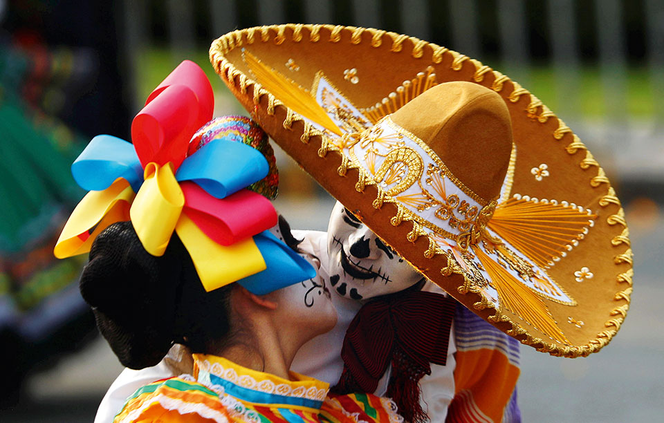 νεκροί-και-ερωτευμένοι-2216117