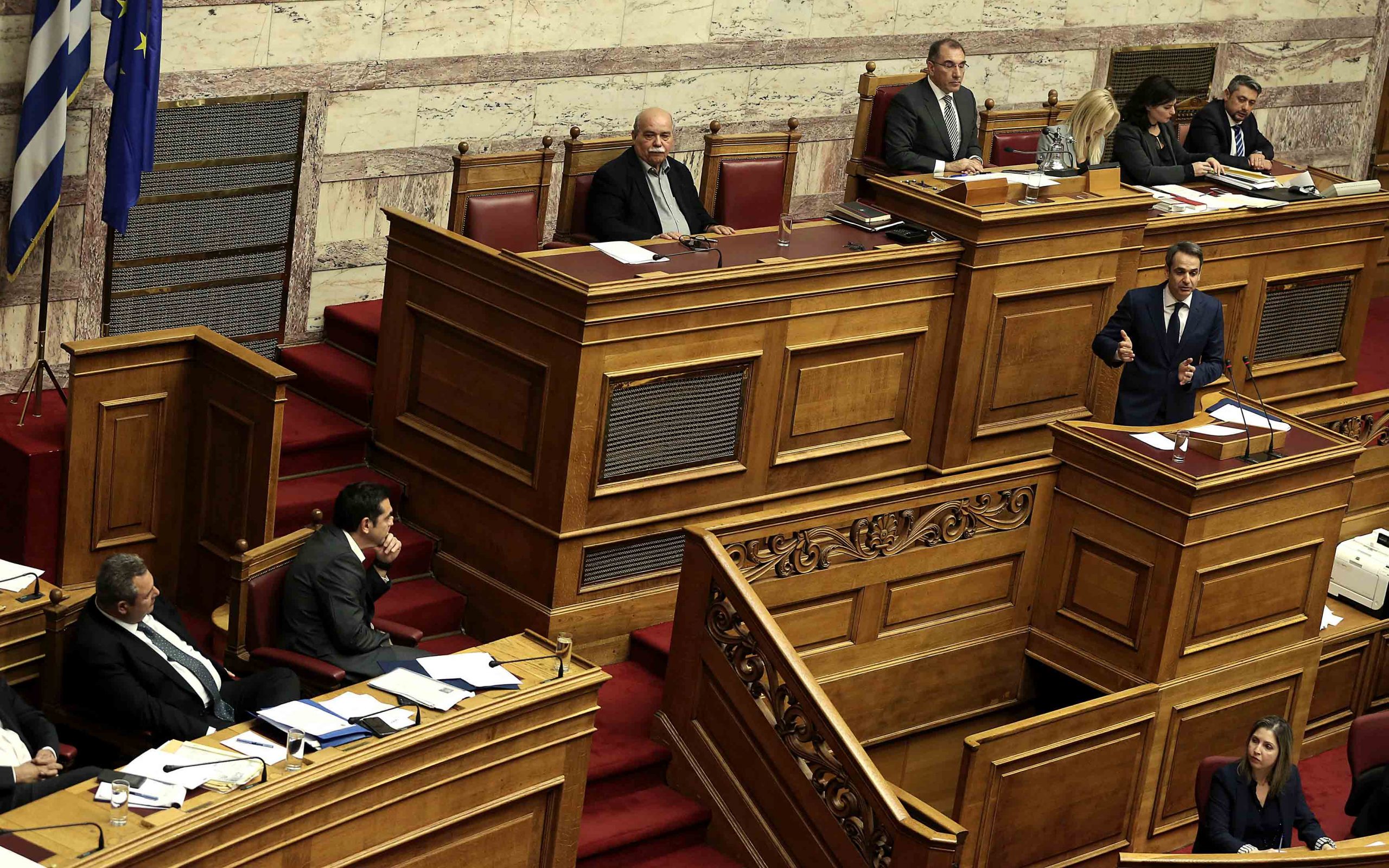 όπισθεν-ολοταχώς-από-την-κυβερνητική-2220321