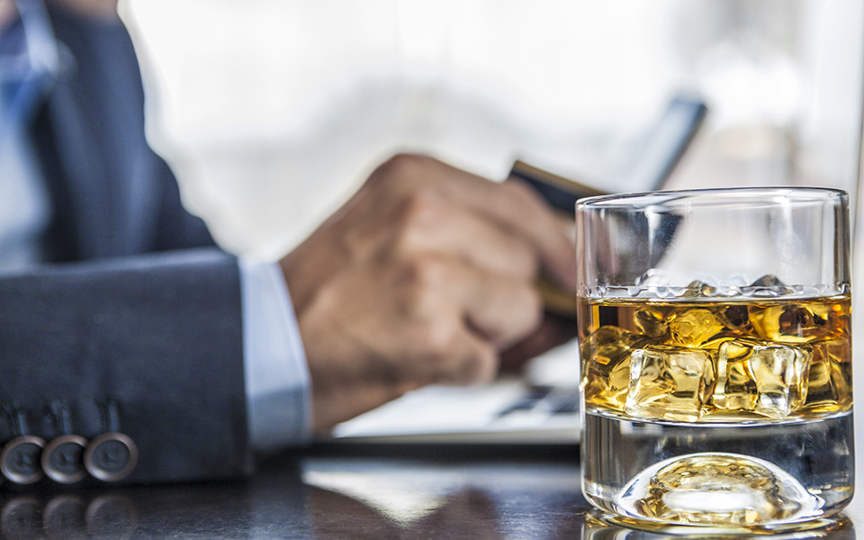 ένα-μπαρ-στο-γραφείο-μου-2216099