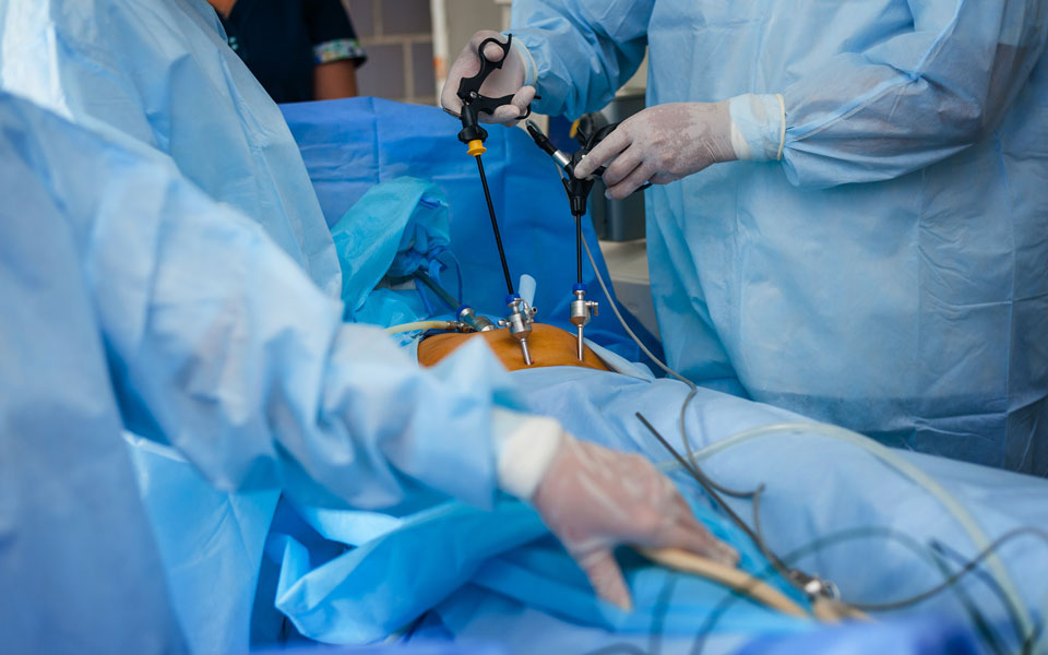 προχωρημένη-λαπαροσκοπική-χειρουργι-2219134