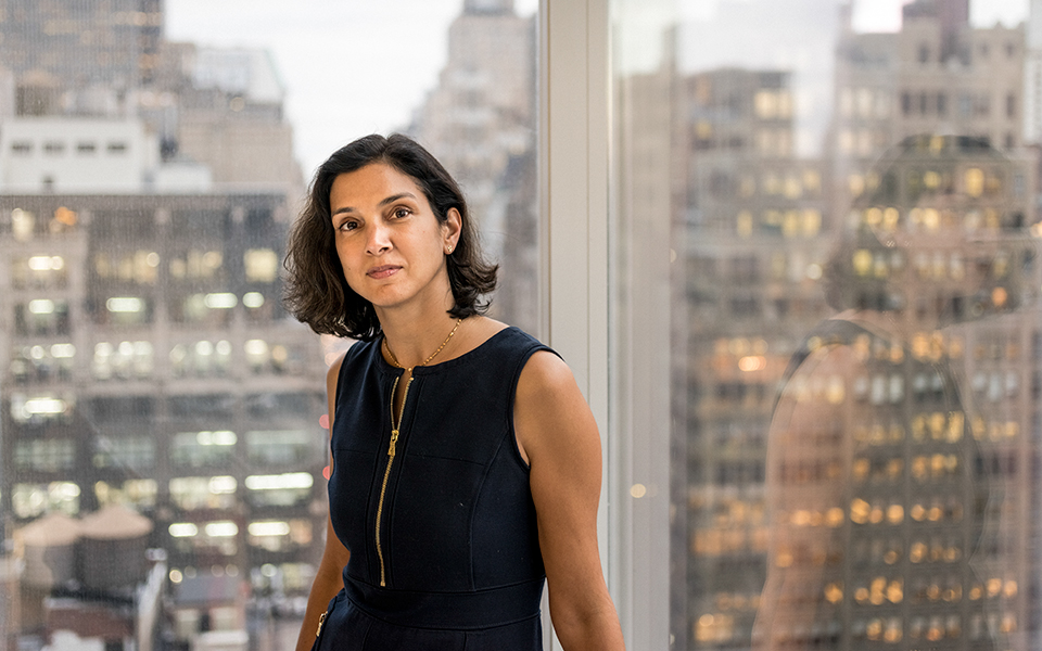 μια-πρώην-ντροπαλή-γυναίκα-2219527