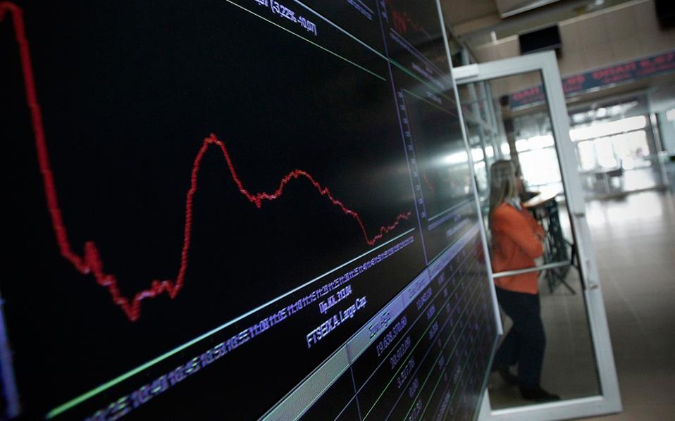 σφυροκόπημα-στις-μετοχές-των-τραπεζώ-2216816