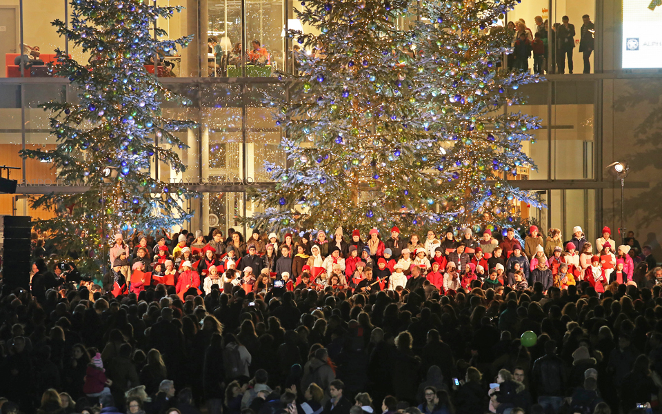 ξεκίνησαν-τα-χριστούγεννα-στο-πάρκο-2221132