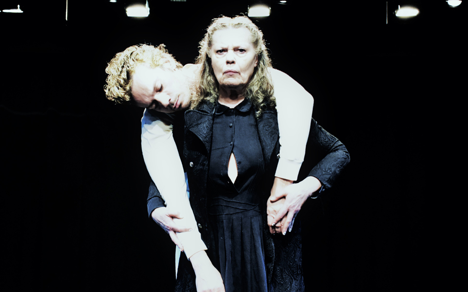 η-ιόλη-ανδρεάδη-αντιμέτωπη-με-ελιοτ-2221202