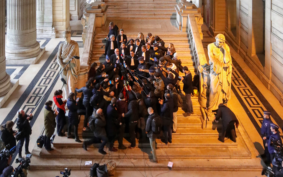 καταλωνία-στις-εκλογές-από-τη-φυλακή-ο-2221453