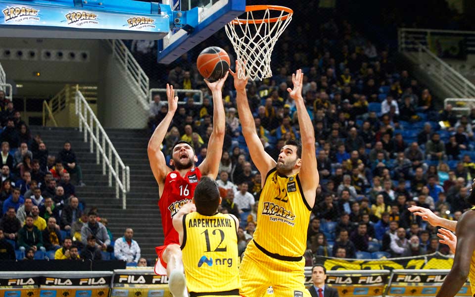 η-αεκ-που-μάχεται-με-τον-εαυτό-της-2222736