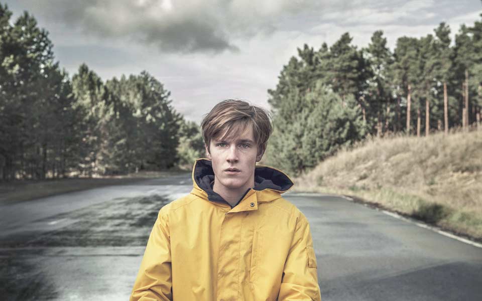 με-όπλο-τη-γερμανική-σκοτεινιά-το-netflix-2223182