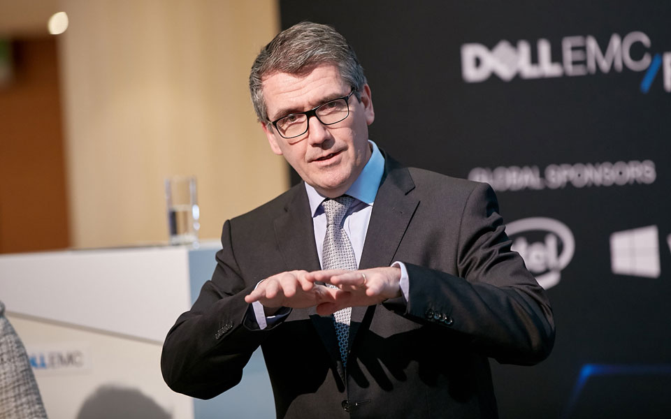 ανγκους-χέγκαρτι-η-ελλάδα-υστερεί-στο-2224728