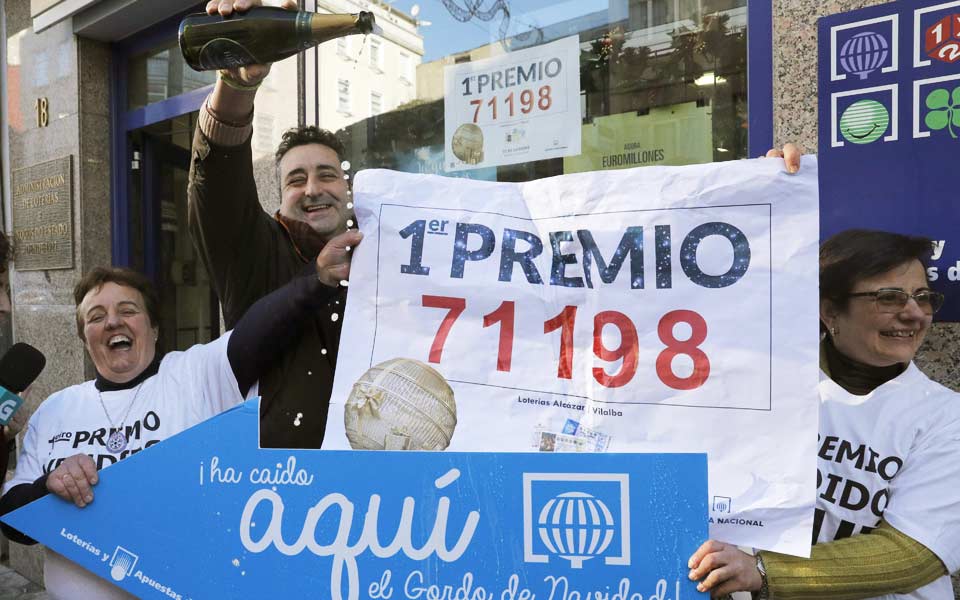 ισπανία-10-εκατομμύρια-ευρώ-στο-χριστου-2224718