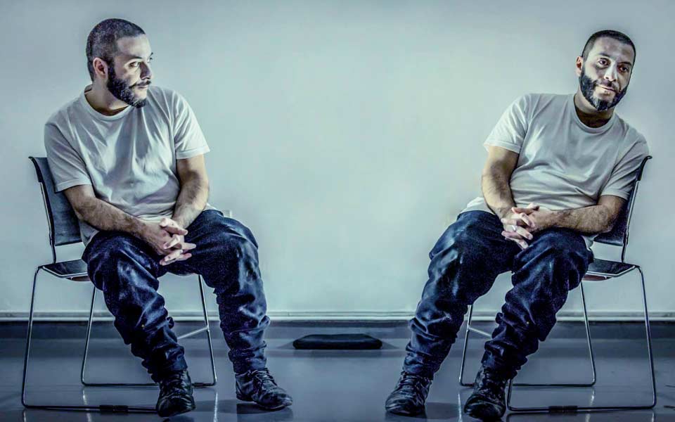 β-αμανατίδης-οτι-ζω-θα-γίνει-ποίημα-ή-2225202