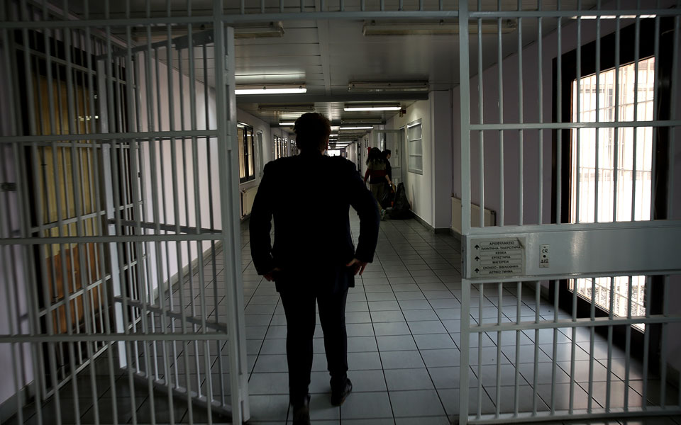 χωρίς-εισαγγελικό-βέτο-οι-άδειες-τω-2221171