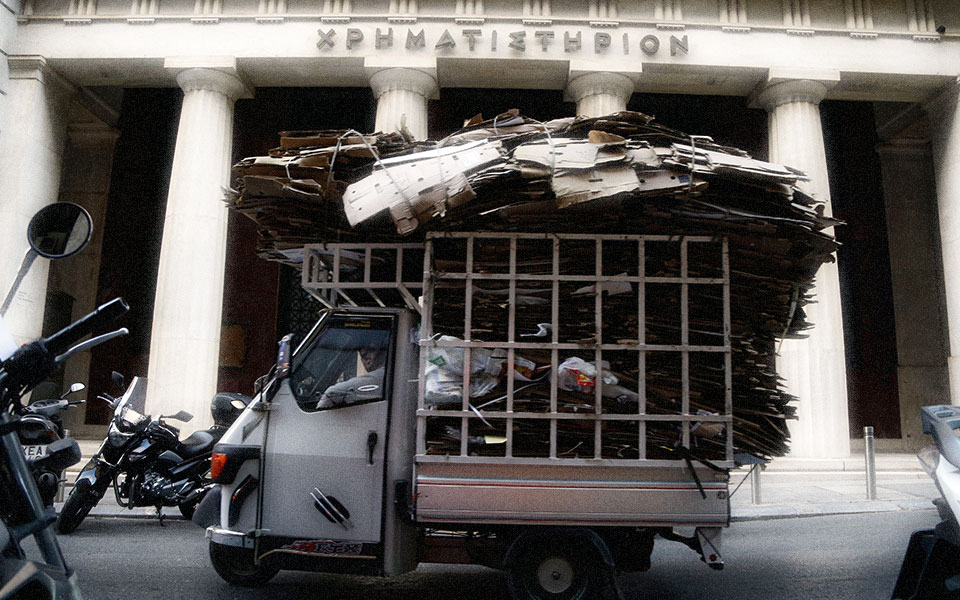 ελατήρια-νεκρές-γάτες-και-ωρολογιακέ-2221375