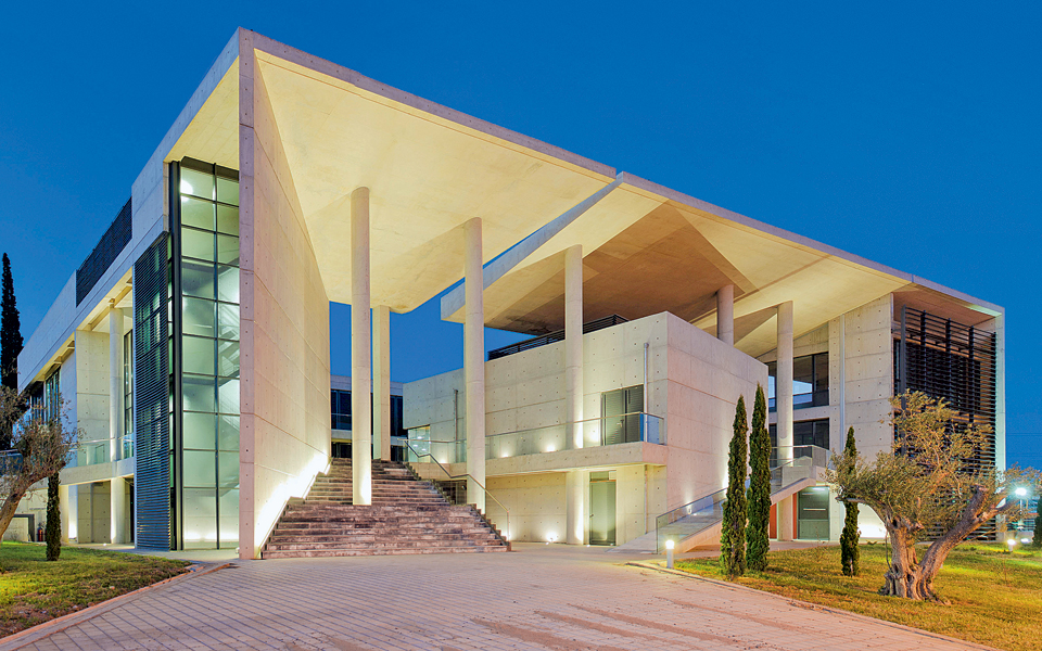 η-λαμία-έχει-ένα-δημόσιο-παράδειγμα-αρ-2221563