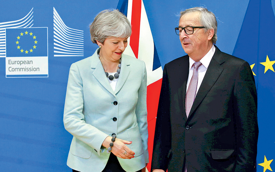 οι-δεκαπέντε-σελίδες-του-brexit-2222363