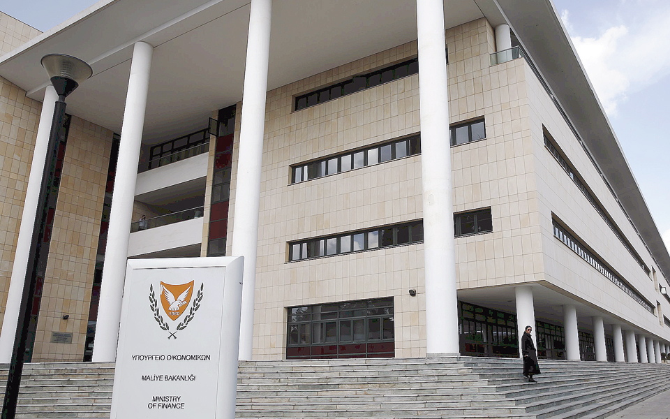 η-κύπρος-αξιοποιεί-το-πλεόνασμά-της-γι-2220966