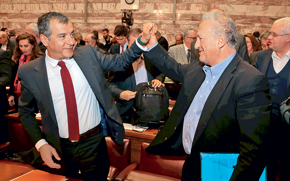 από-ειλικρίνεια-σκίζουμε-από-διπλωμα-2222243