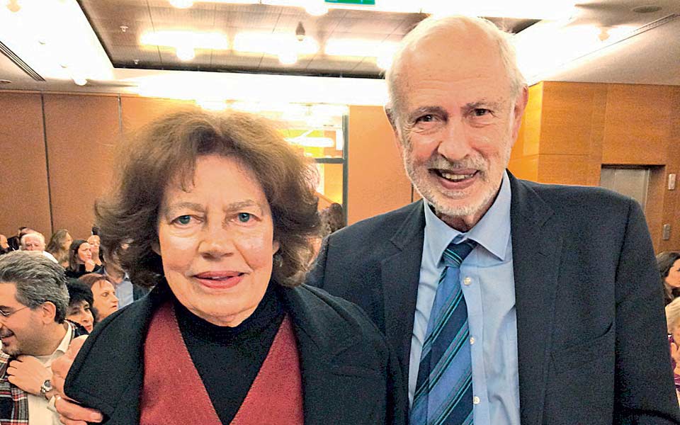 ενα-αριστοτεχνικό-laudatio-για-τη-βράβευση-το-2224606