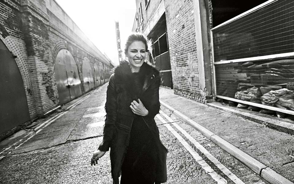 ενα-εικοσιτετράωρο-με-την-τραγουδοπο-2225400