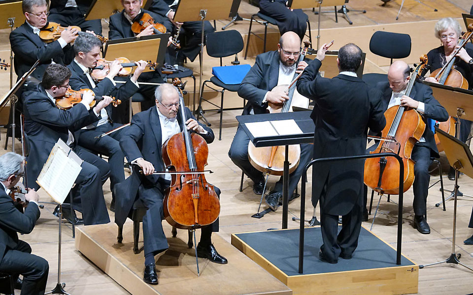 ευαίσθητες-ερμηνείες-με-στυλ-και-χρώμ-2224391