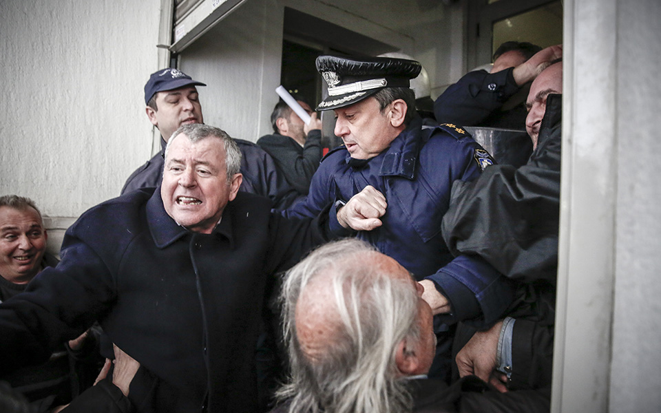 ενταση-στη-συγκέντρωση-της-ποεδην-επ-2229625