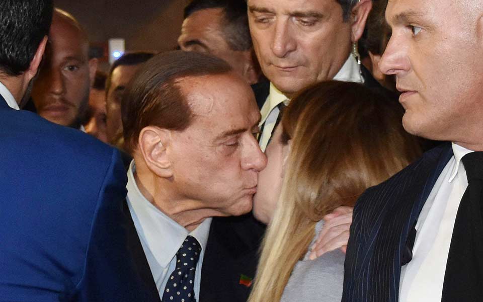 ναι-στο-ευρώ-από-τον-μπερλουσκόνι-2226804