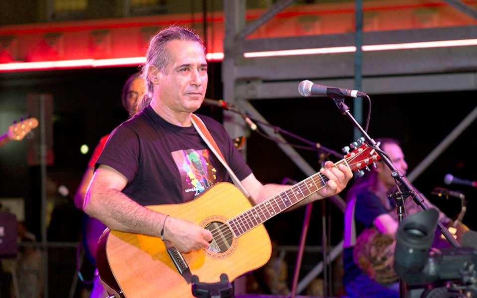 δισκογραφική-παραγωγή-2017-επιστροφή-στ-2227539