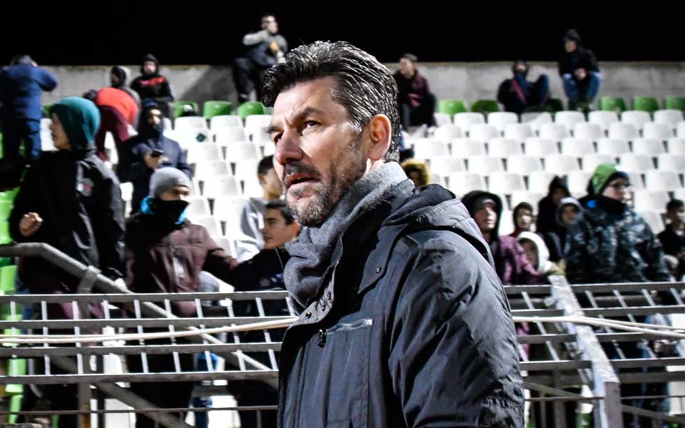 σκληρό-πόκερ-για-μολέντο-2227816